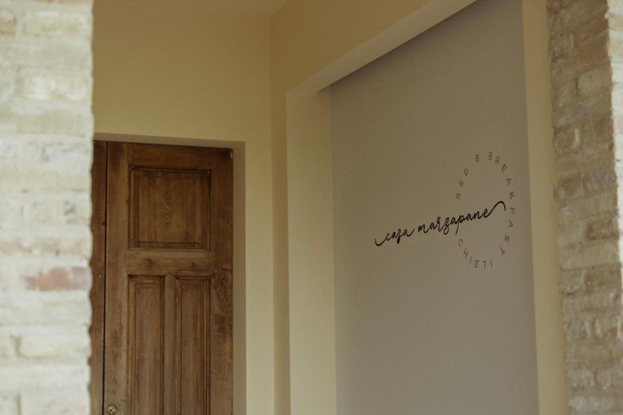 Bed and Breakfast Casa Marzapane Кьети Экстерьер фото